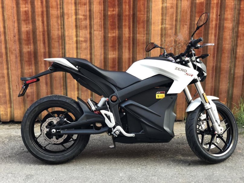 Zero SR электромотоцикл