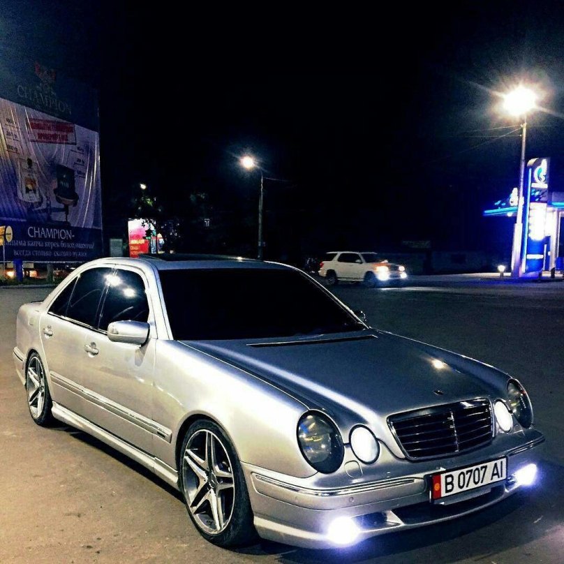 Мерседес Бенц w210