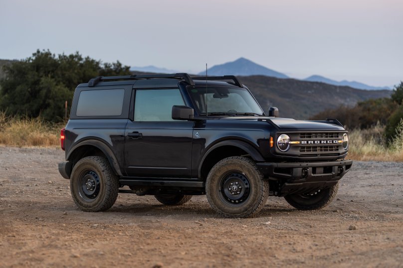 Форд Бронко черный 2021