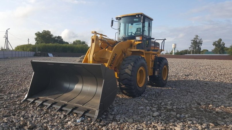 Фронтальный погрузчик XGMA xg955h