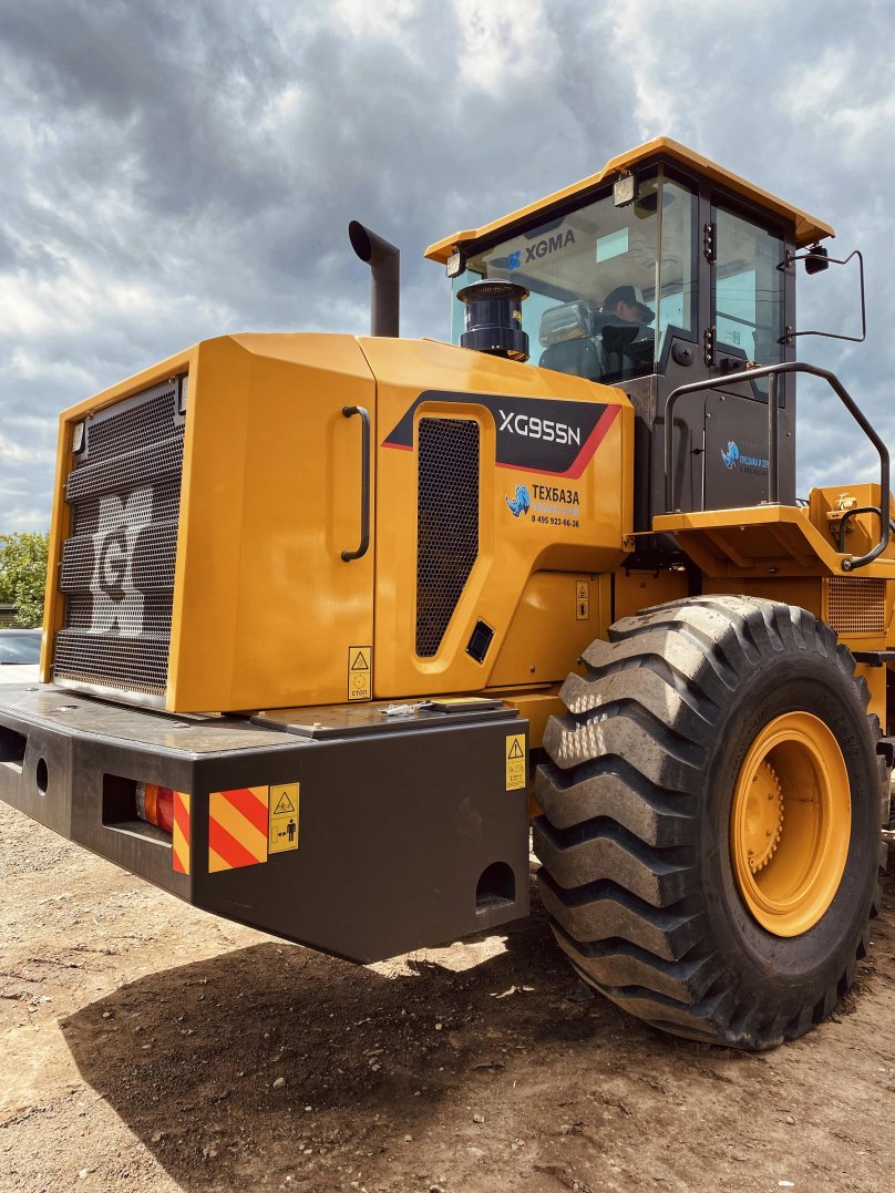 Фронтальный погрузчик XGMA XG 955 N