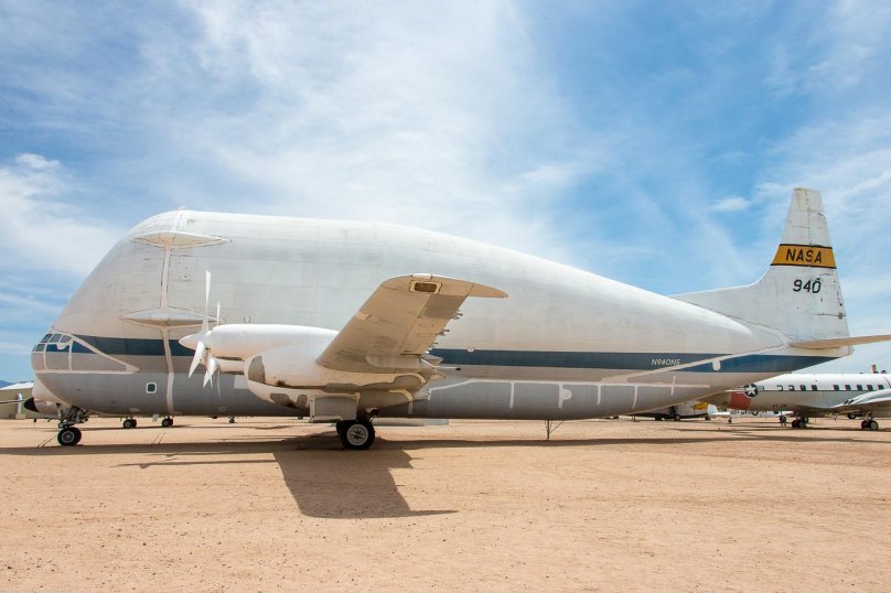Самолёт Aero Spacelines super Guppy