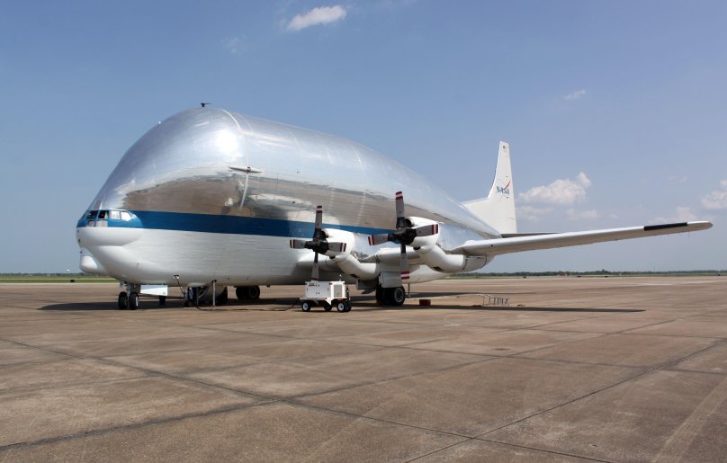 B-377 super Guppy