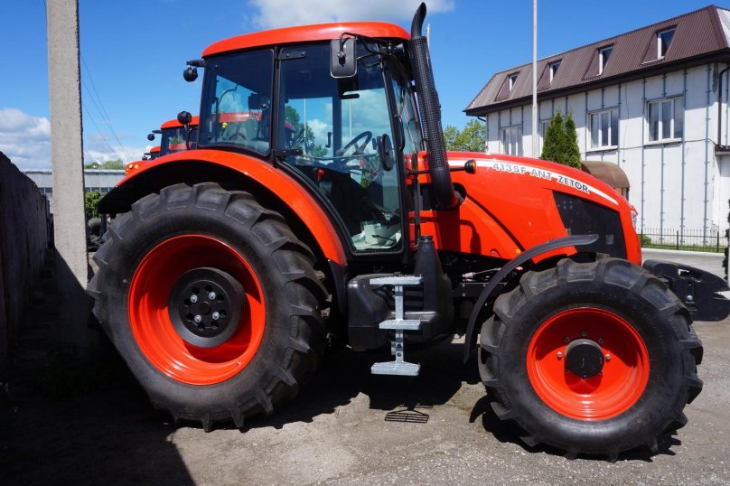 Трактор Zetor 4135f