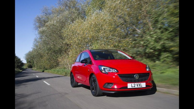 Машина Ниссан Корса