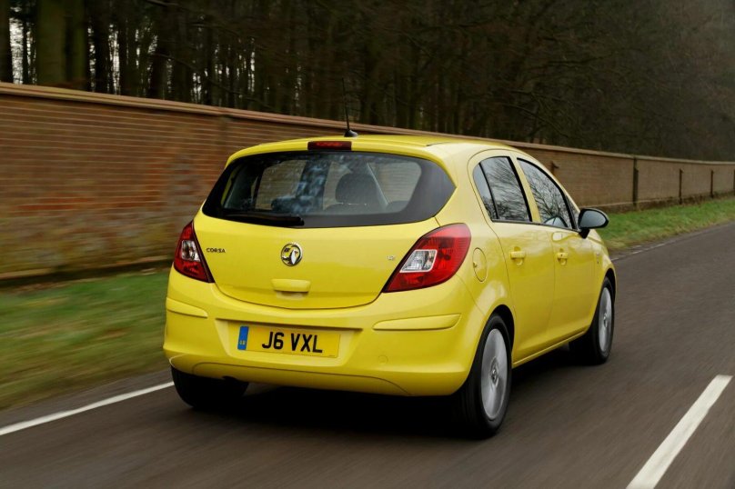 Опель Корса Vauxhall