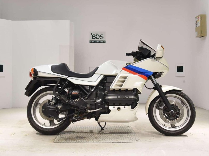 Кавасаки GTR 1000