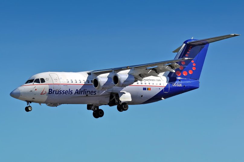 Rj85 самолет