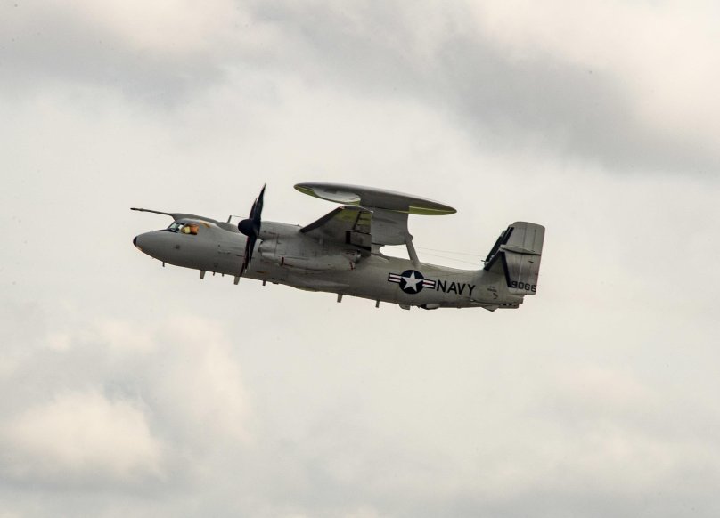 ДРЛО Grumman e-2 Hawkeye