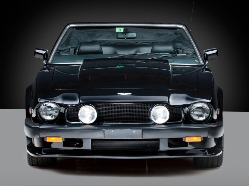 Aston Martin v8 Vantage 1986