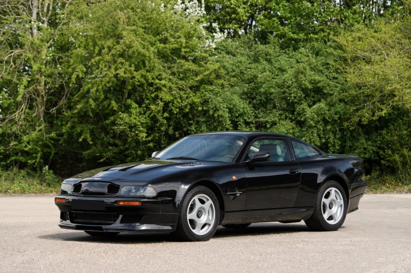 Aston Martin v8 Vantage 1999