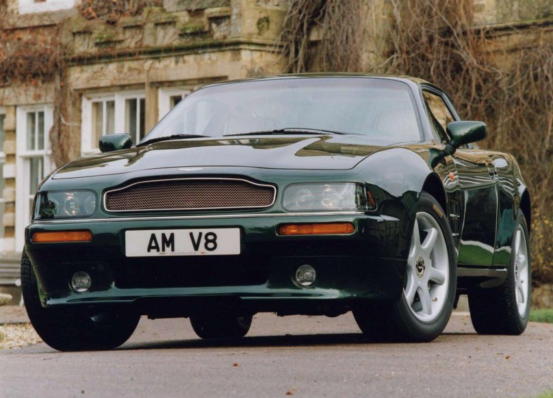 Aston Martin v8 (1996)
