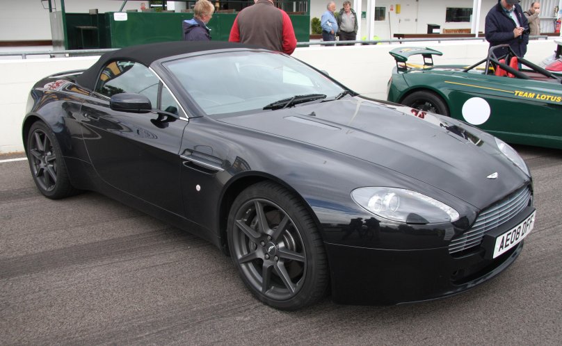 Aston Martin v8 Vantage 2008