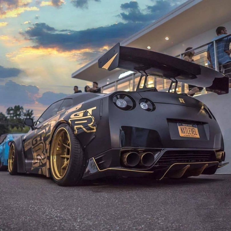 Ниссан ГТР р35