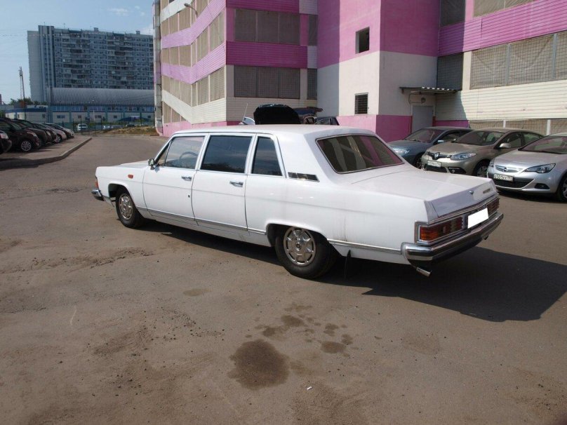 ГАЗ-14 Чайка белая