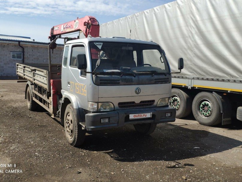 Dongfeng EQ 1074