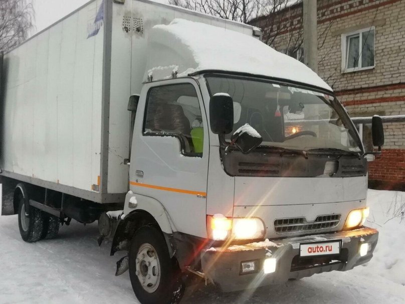 Донг Фенг 1063