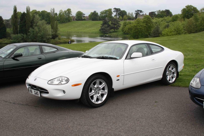 Jaguar xk8