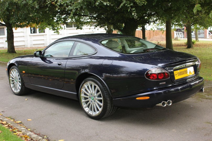 1999 Jaguar xk8 Coupe