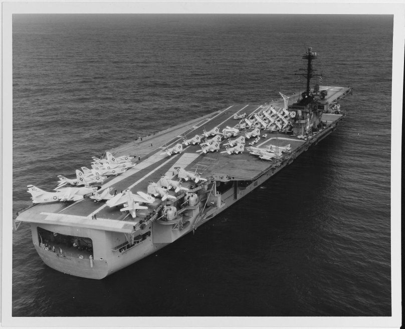 Авианосец Индепендент