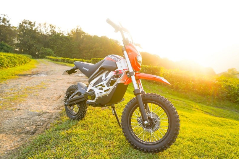 White Siberia Sochi 1300w Red