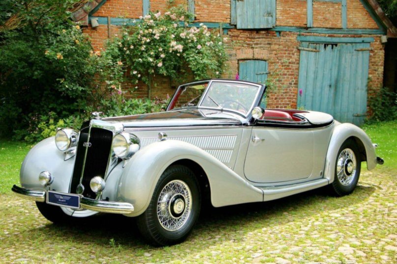 Horch 930 v Cabriolet