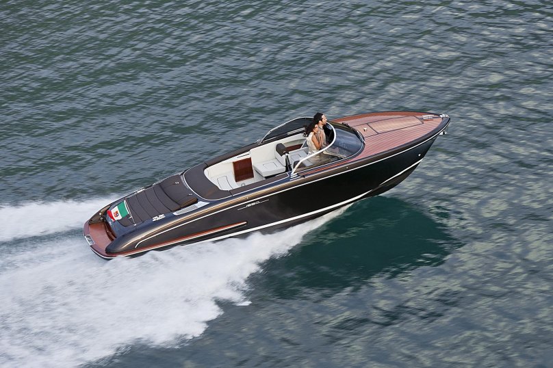 Катера Riva Rivarama