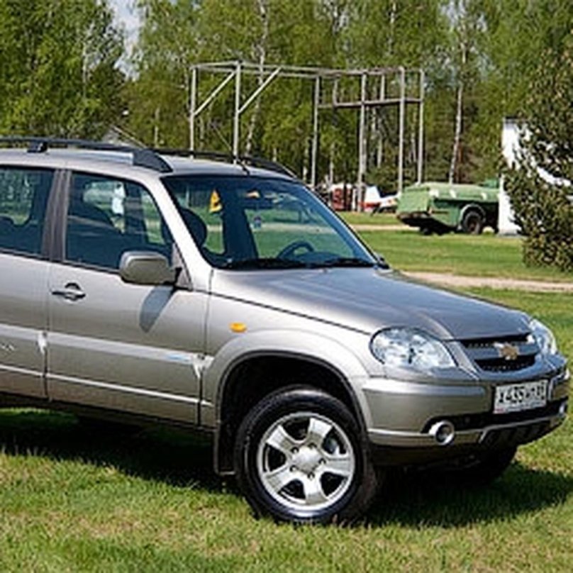 Шевроле Нива 2011 года