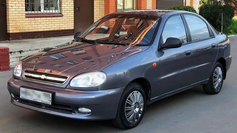 Машина Шевроле Ланос