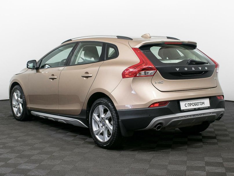 Вольво кросс Кантри v40