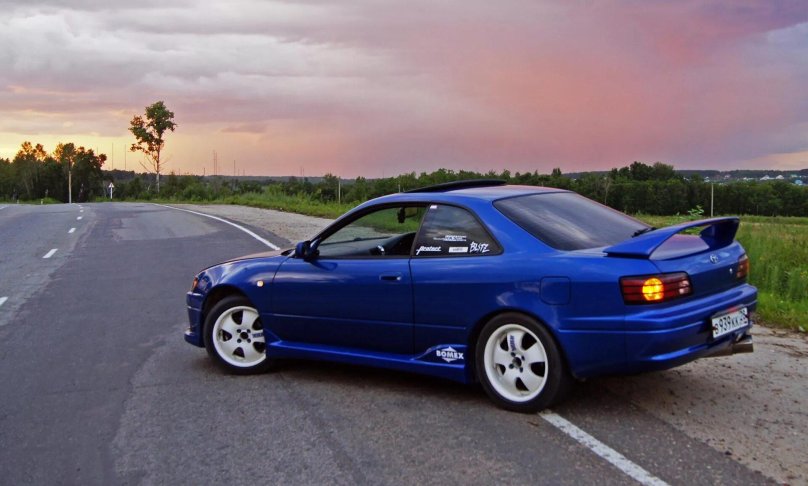 Тойота Королла Левин ае111