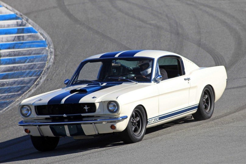 Форд Мустанг gt 350