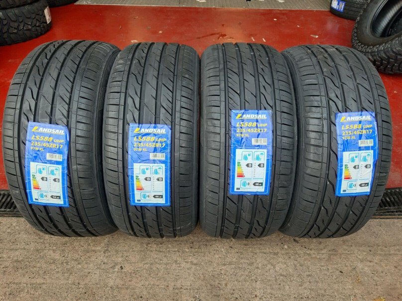 Landsail ls588 UHP 235/45 r17