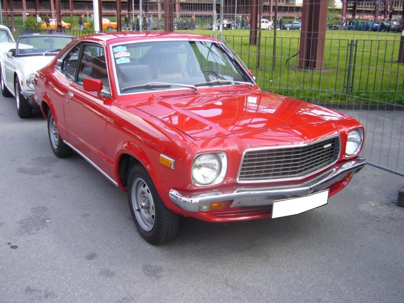 Mazda 818 Coupe