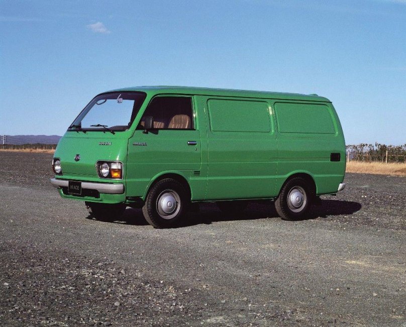 Toyota Hiace 2 поколение
