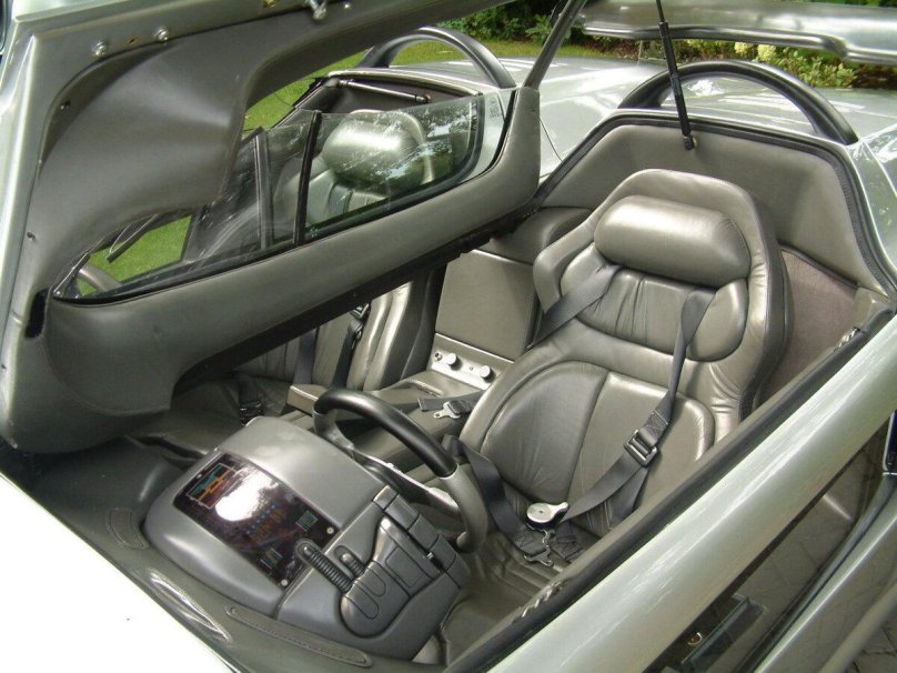 Italdesign Aztec салон