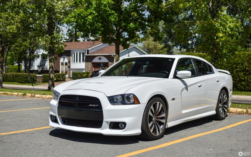 Dodge Charger srt8 2012