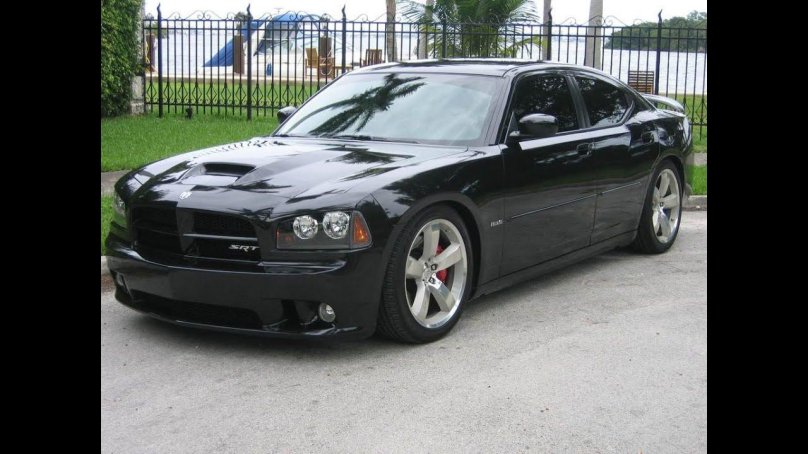 Dodge Charger srt8 2005