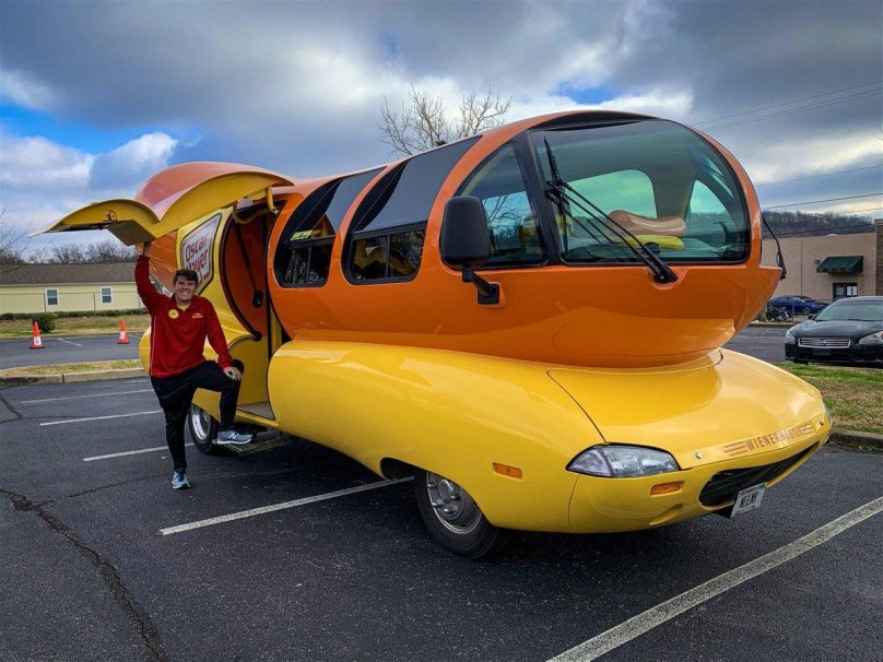 Wienermobile автомобиль