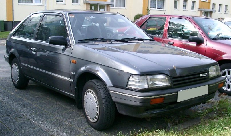 Mazda 323 1987