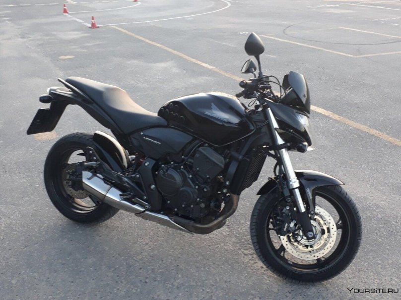 Honda Hornet 600 черный