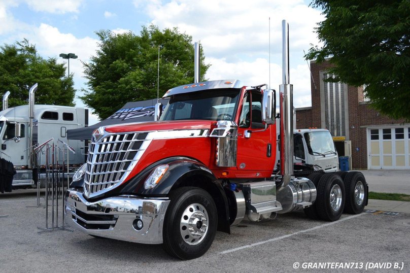 Интернационал Лонестар