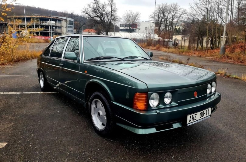 Татра седан