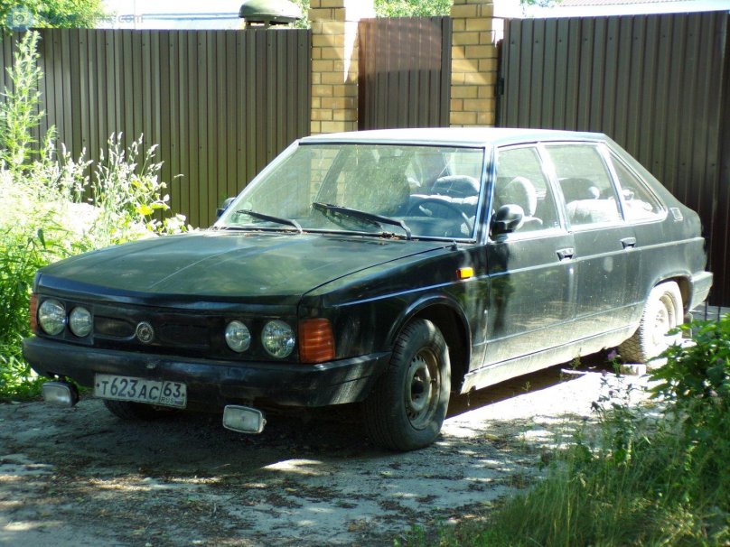 Татра легковая 613