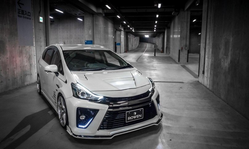 Приус Альфа GS