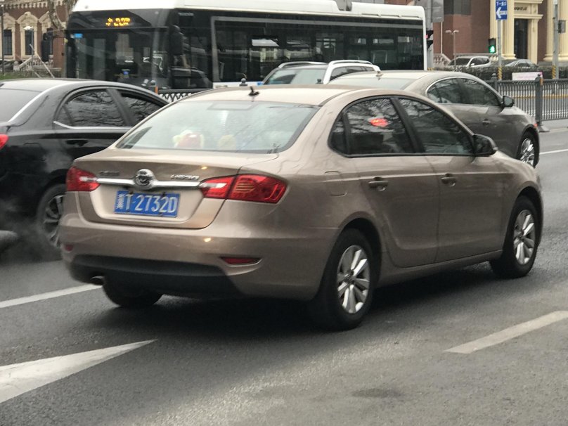Brilliance h530 сзади