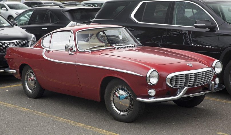 Вольво 1800 es