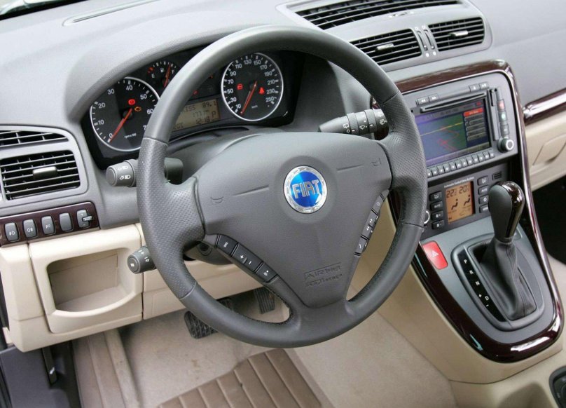 Fiat Croma салон