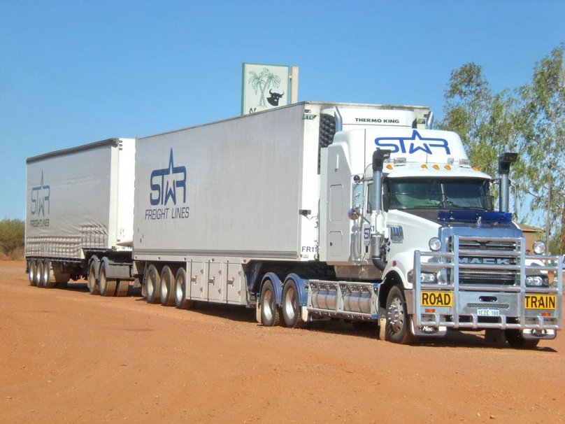 Mack Superliner 1977