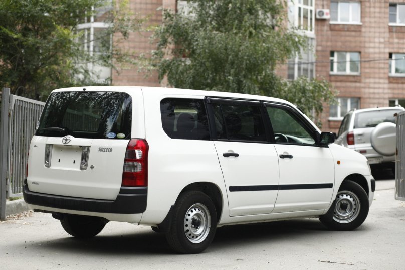 Toyota Probox succeed